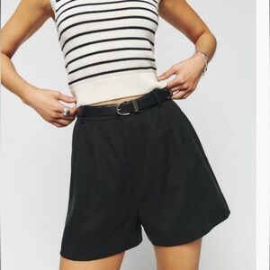 Reformation Mason Short Black Size 8 - NWT New With Tags